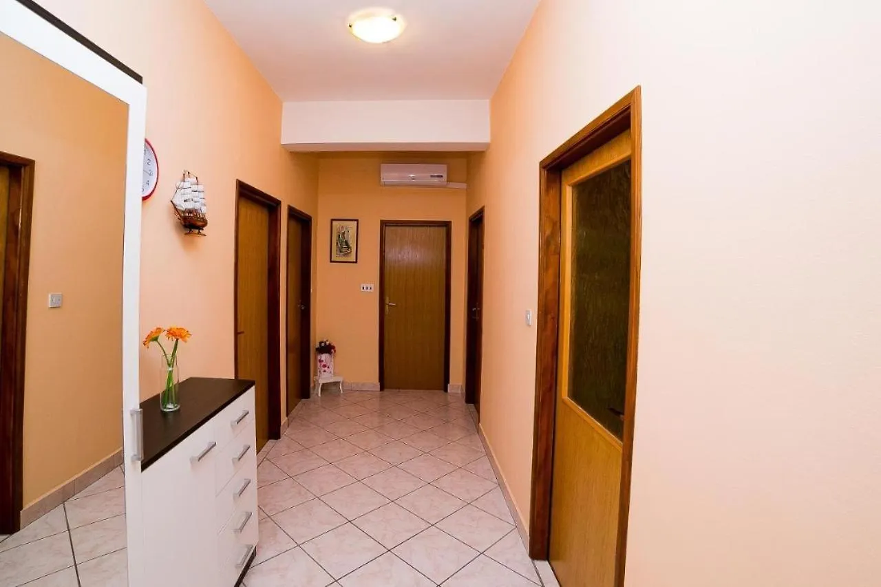Apartman Cvita Apartment Seline Croatia